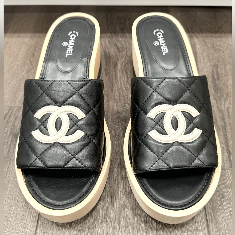 CHANEL WOODEN Platform WEDGES SLIDES. SIZE 42